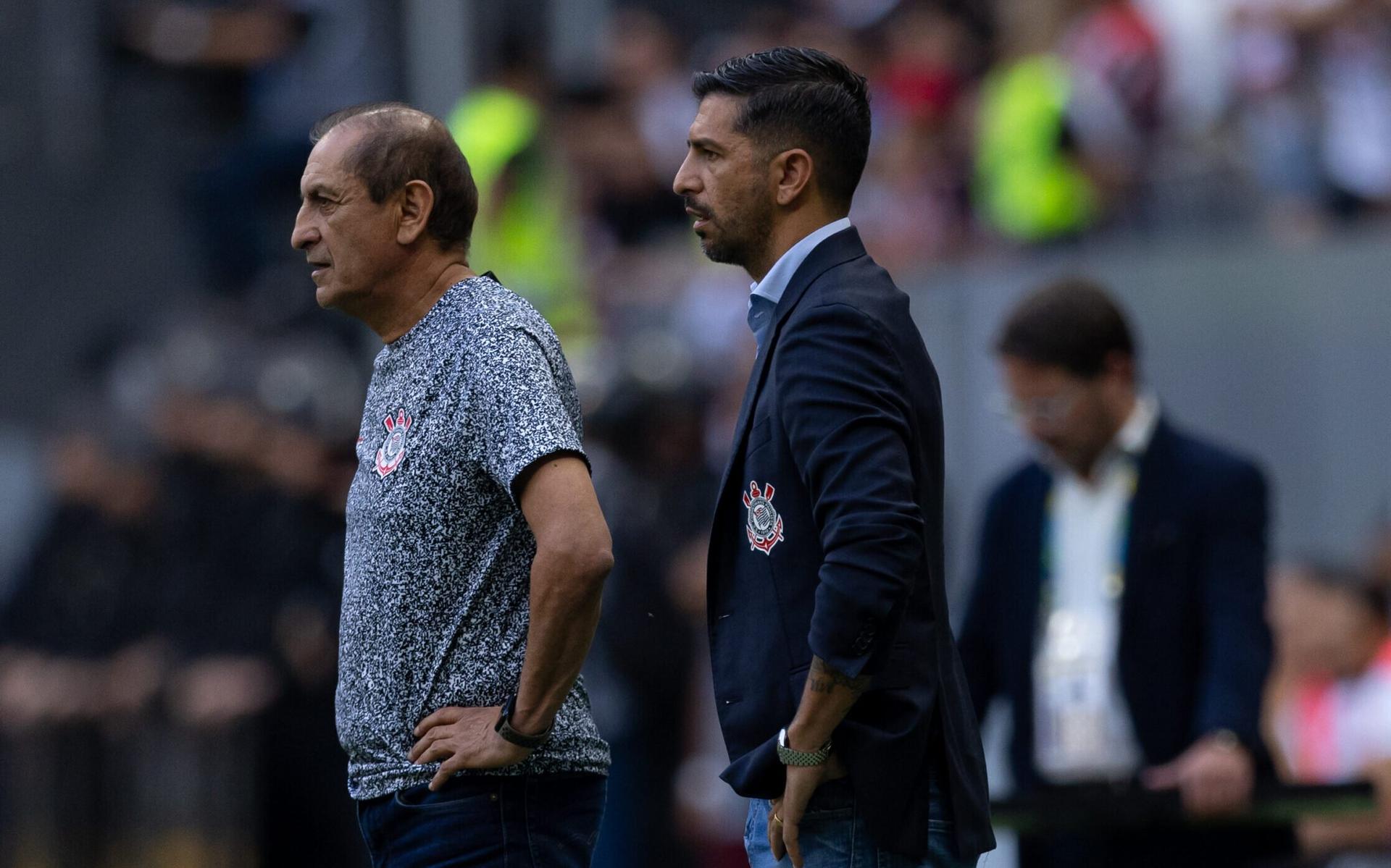 Emiliano e Ramón Díaz no clássico entre São Paulo e Corinthians 2909