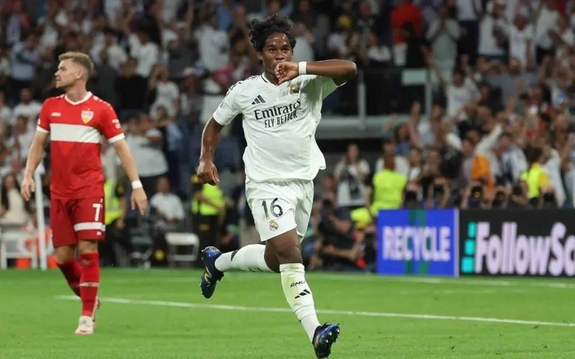 Endrick comemora o gol em Real Madrid x Stuttgart, pela Champions League