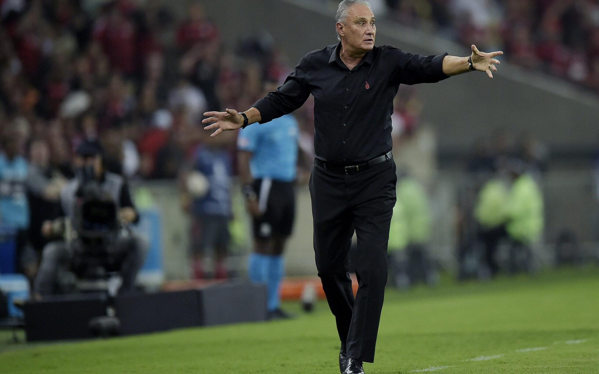 Tite-em-Flamengo-e-Penarol-scaled-aspect-ratio-512-320