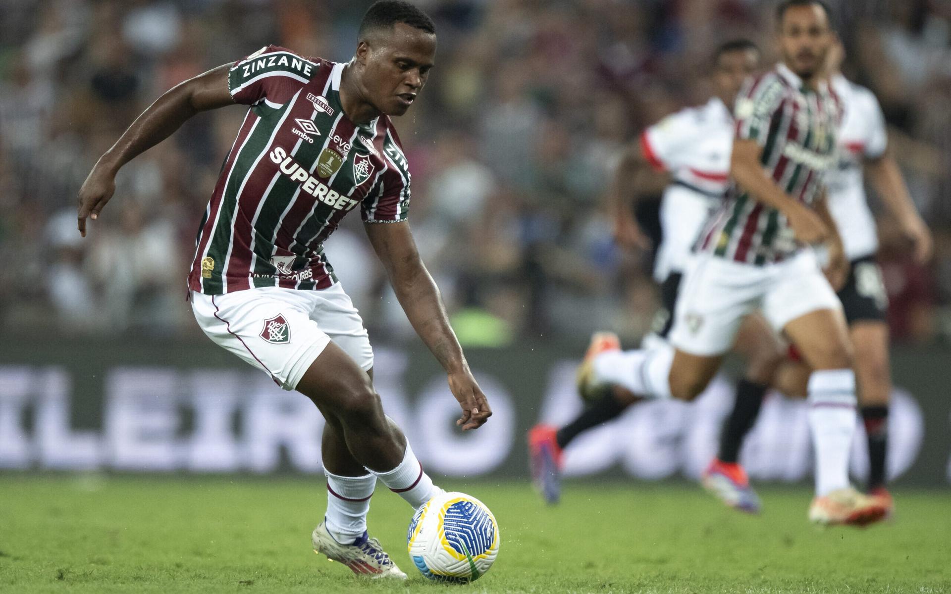 camisa-do-fluminense-scaled-aspect-ratio-512-320