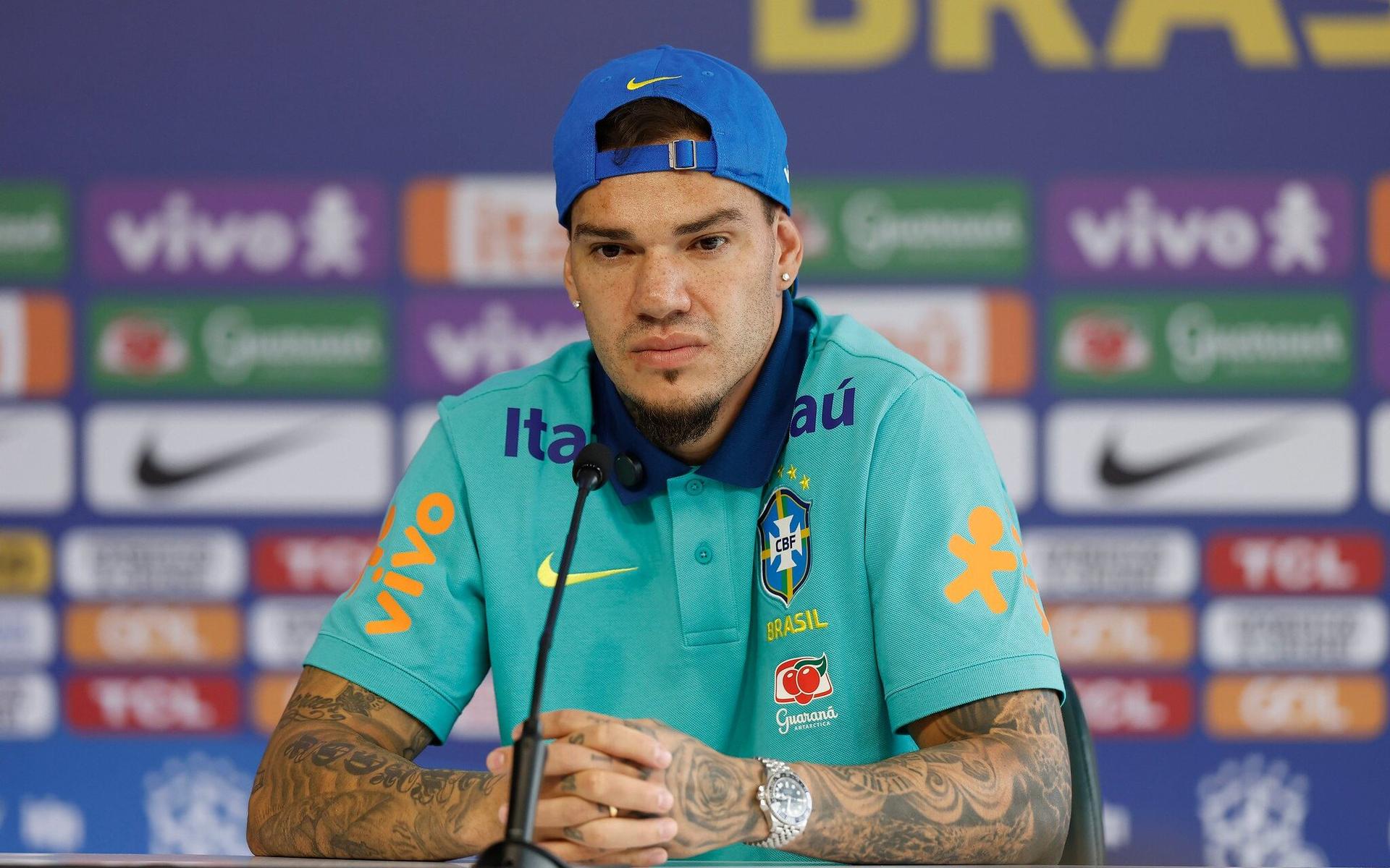 Goleiro-Ederson-selecao-brasileira-aspect-ratio-512-320