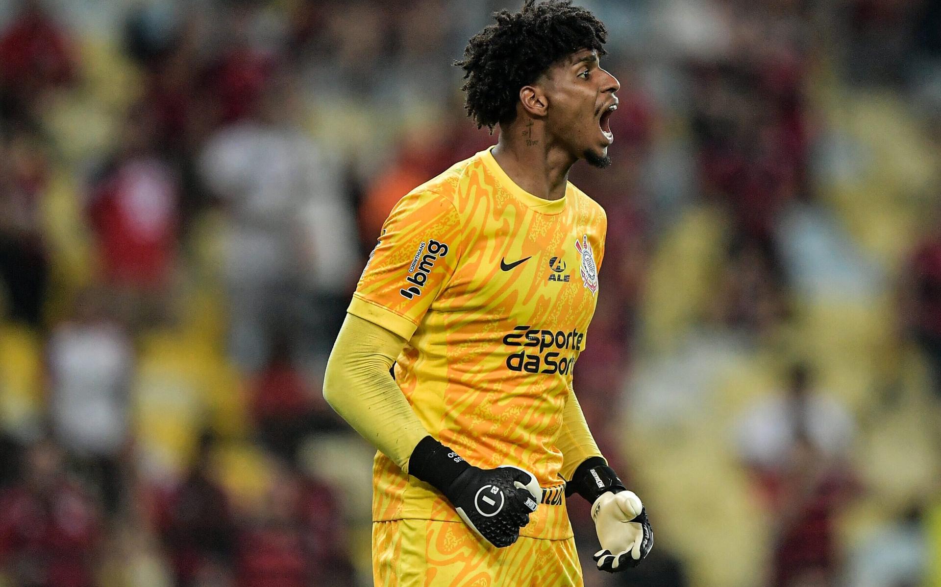 Hugo Souza em Flamengo x Corinthians Foto: Thiago Ribeiro/AGIF