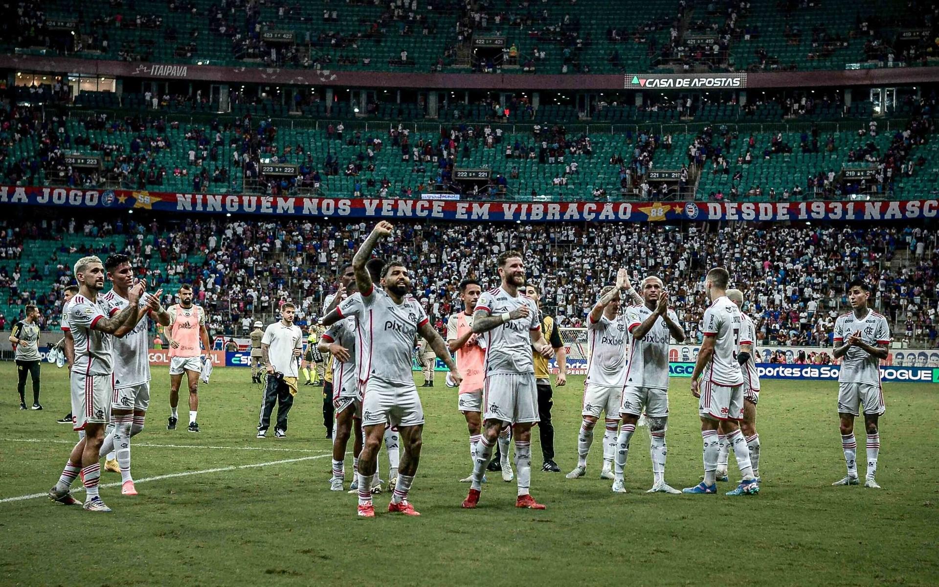 Jogadores do Flamengo comemoram vitória sobre o Bahia