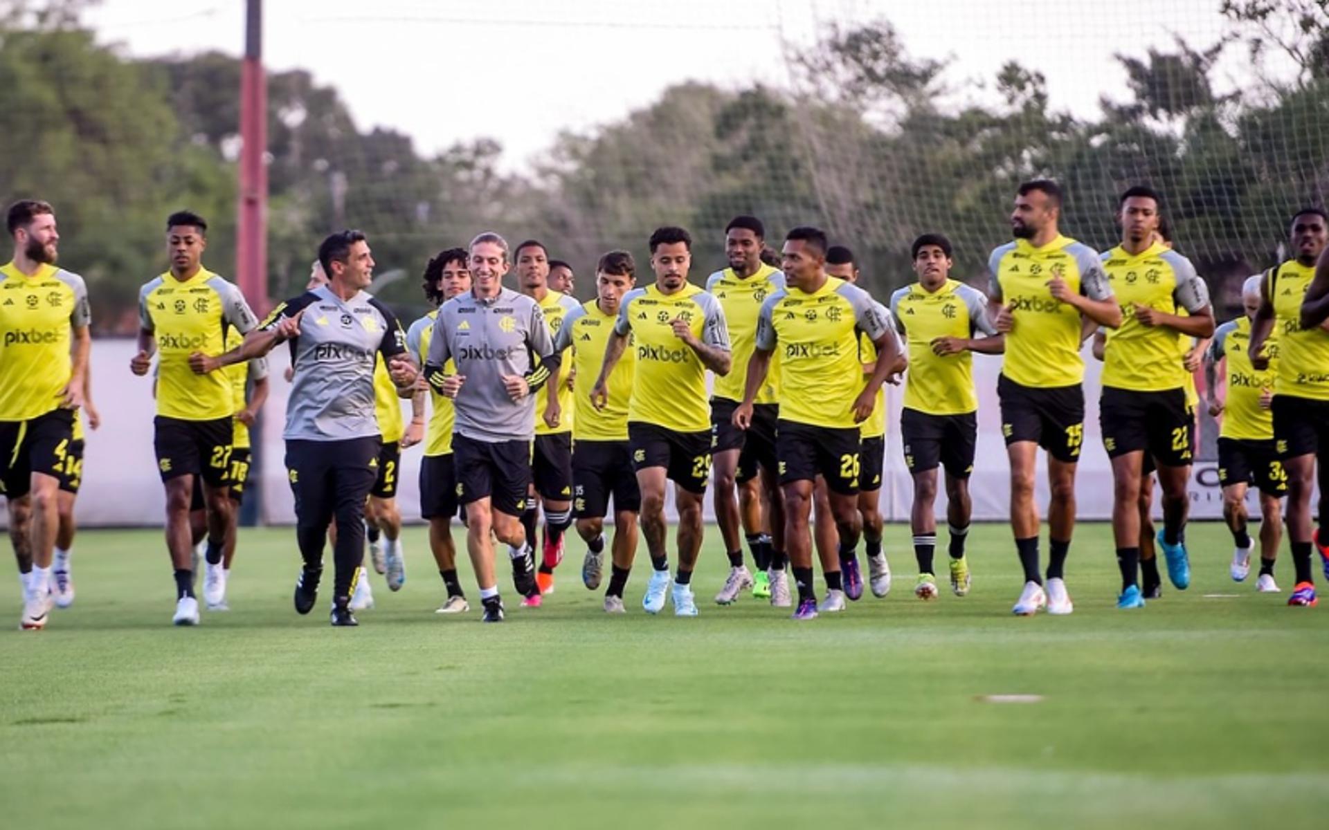 Sin espacio con Filipe Luis, el filial del Flamengo es convocado a la selección