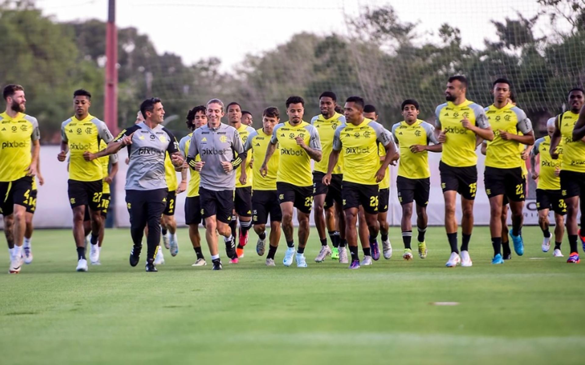 Treino-Flamengo-Filipe-Luis-aspect-ratio-512-320