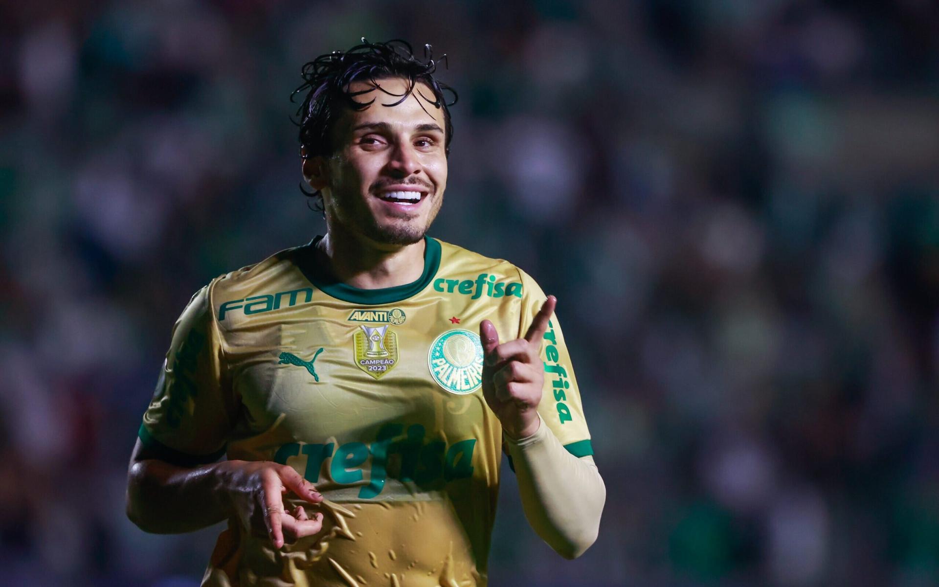 Rafael Vega anota su primer hat-trick en el Brasileirao 2024