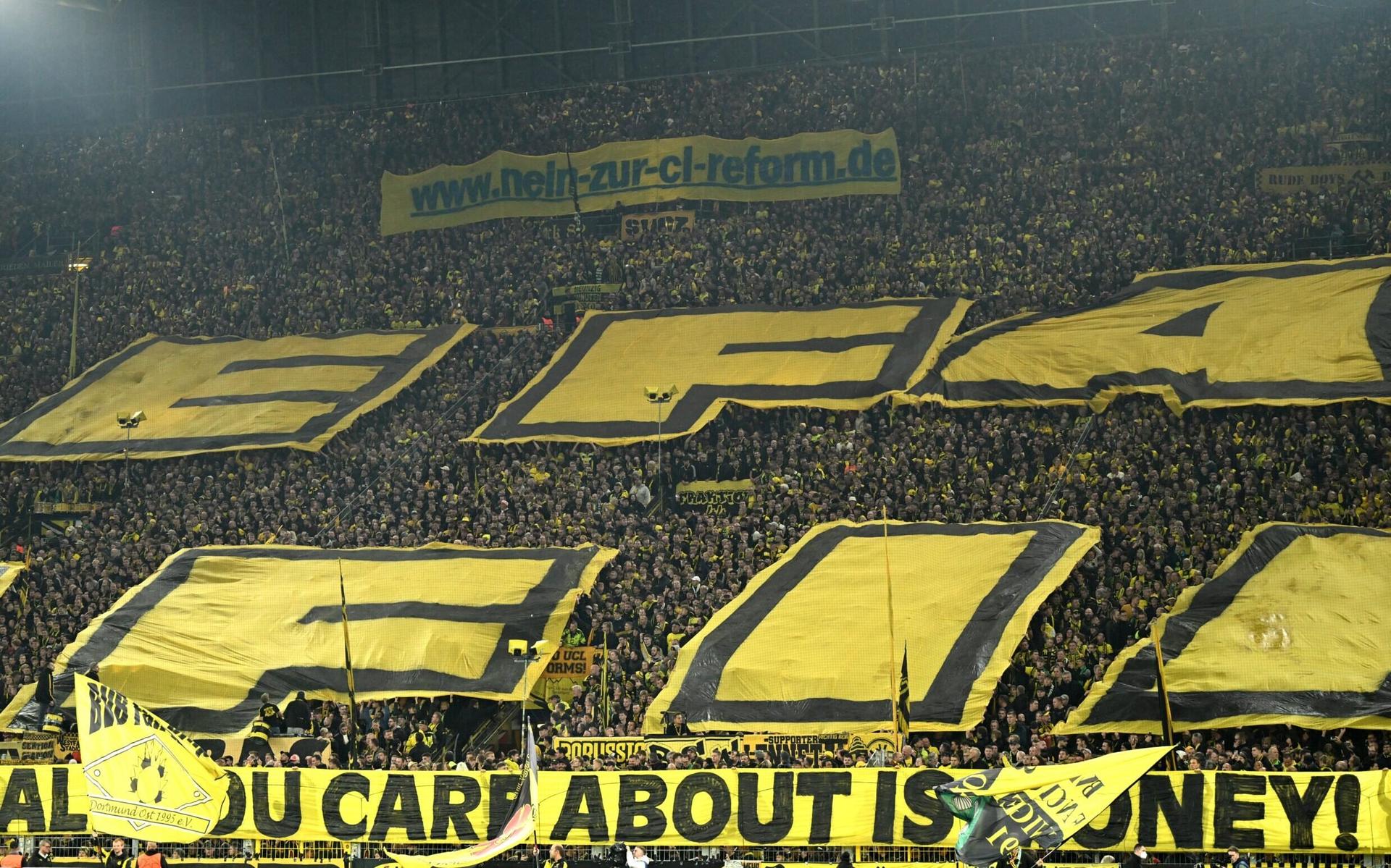 torcida-borussia-dormund-protesta-contra-uefa-champions-league-scaled-aspect-ratio-512-320