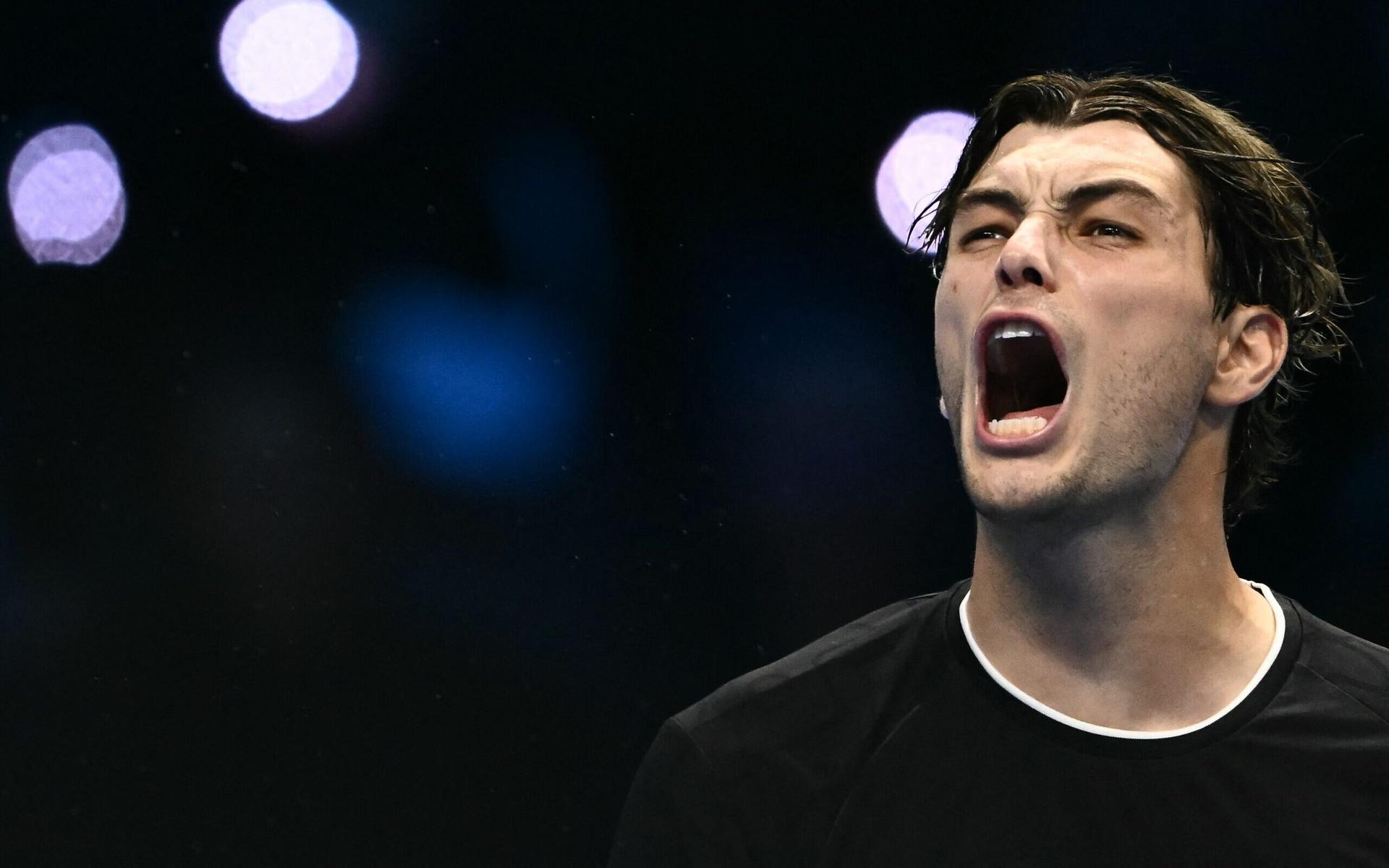 Taylor-Fritz-ATP-Finals-Tenis-2-scaled-aspect-ratio-512-320