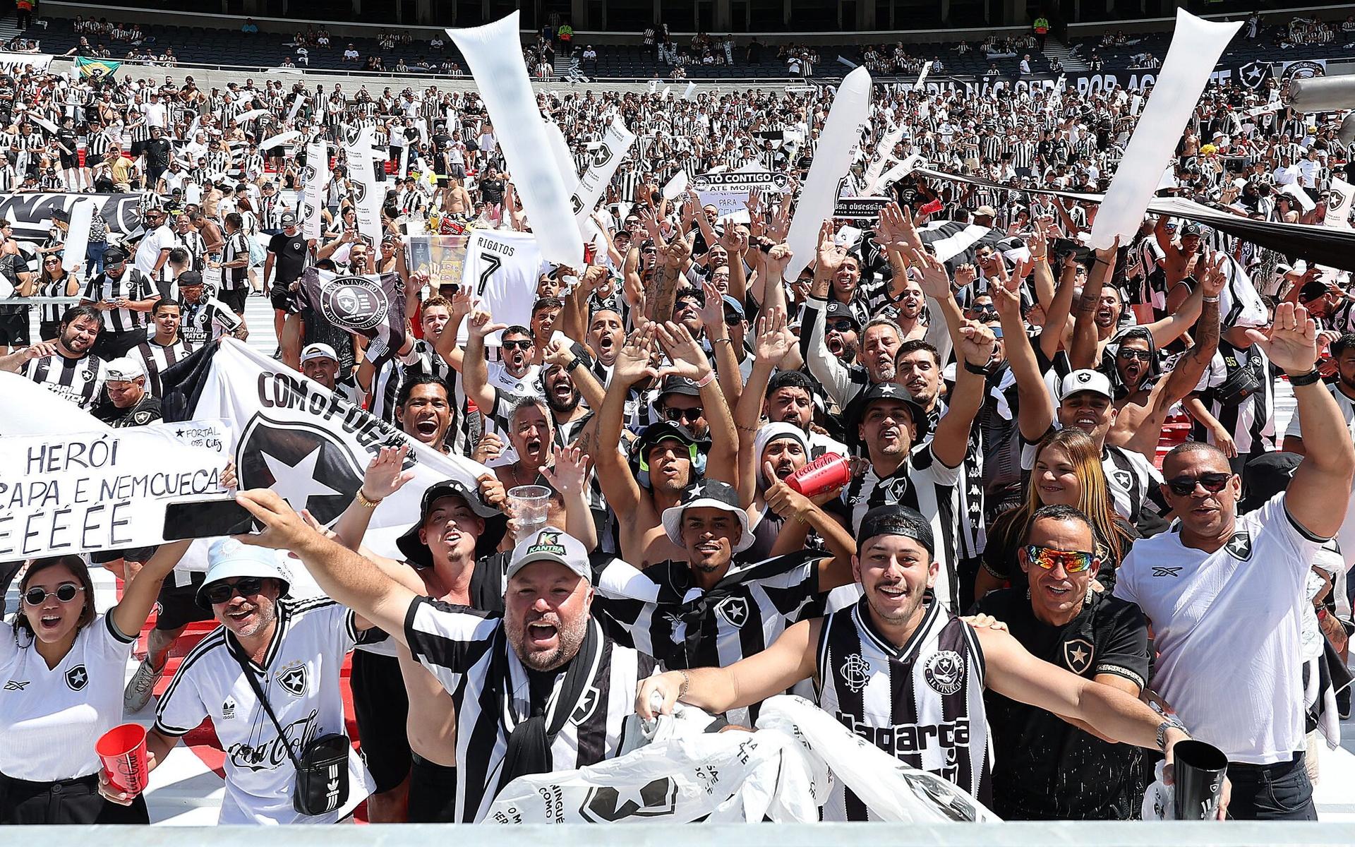 Torcida-Botafogo-Libertadores-aspect-ratio-512-320