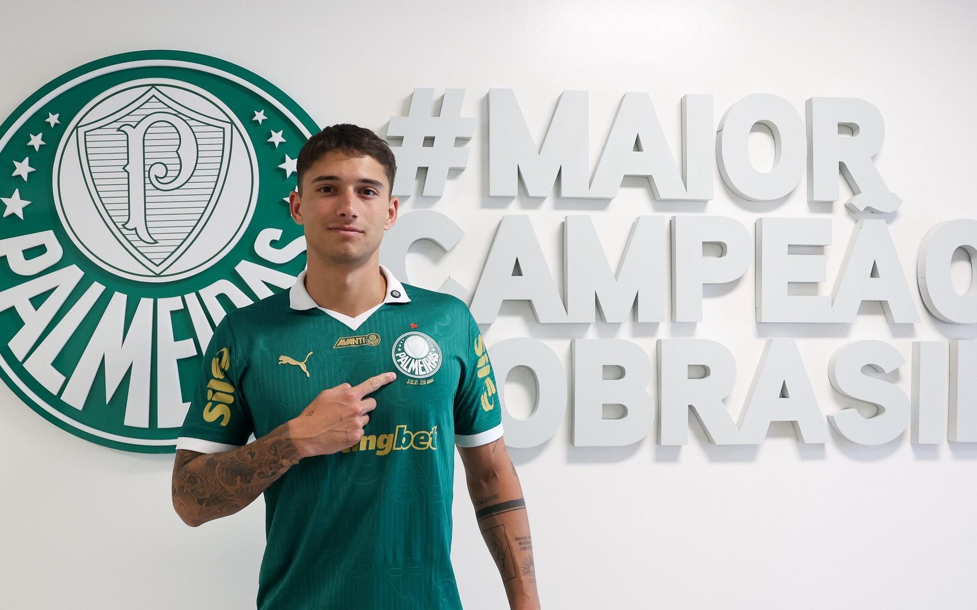 Palmeiras-anuncia-Emiliano-aspect-ratio-512-320