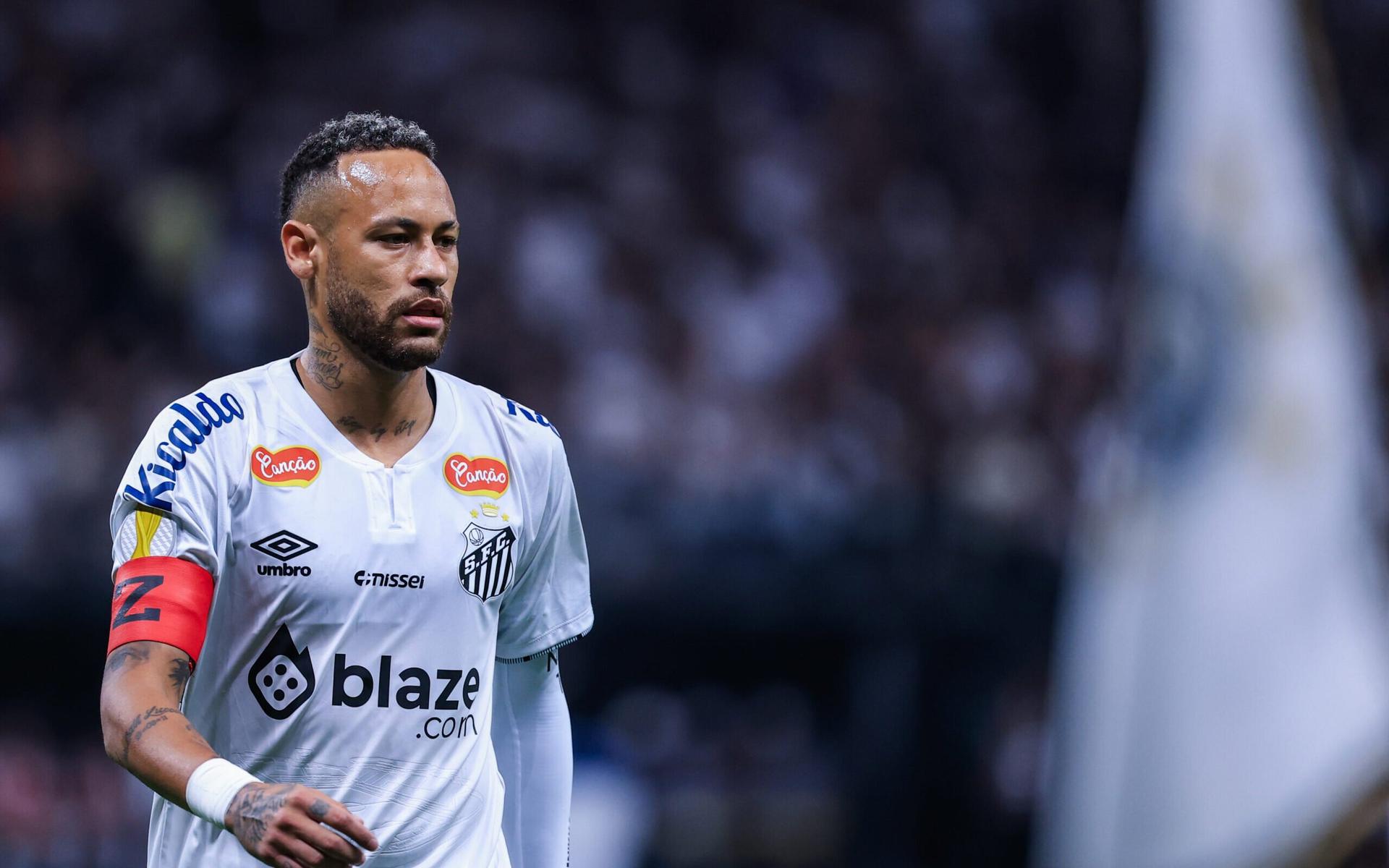 Neymar joga o primeiro clássico pelo Santos na Neo Química Arena (Foto: Marcello Zambrana/AGIF)