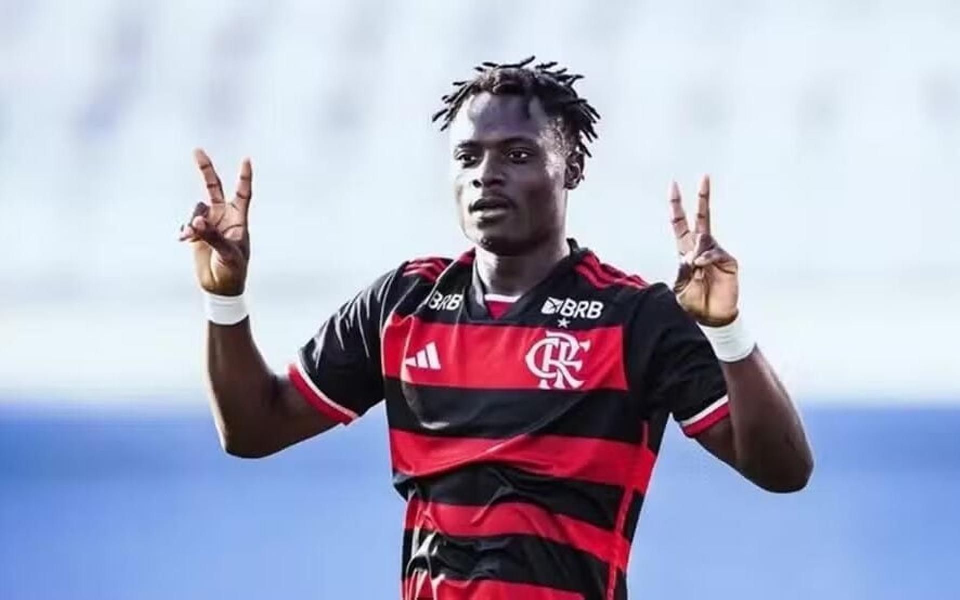 Conheça Shola Ogundana, promessa da base do Flamengo que ajudou no título da Libertadores sub-20 (Foto: Divulagação/Flamengo)