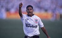 1995 - Marcelinho Carioca comandou o Corinthians, inclusive na final contra o Grêmio