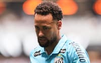Neymar ainda não sabe se continuará no Santos (Foto: Gilson Lobo/AGIF)