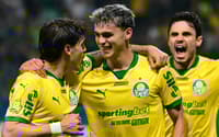 Ramon Sosa, do Palmeiras, comemora seu gol contra o Fortaleza pelo Brasileirão