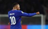 Kylian Mbappé foi o destaque da vitória da França por 3 a 0 sobre Azerbaijão (Foto: FRANCK FIFE / AFP)