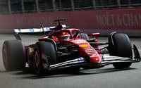 Charles Leclerc durante o TL1 do GP de Las Vegas de F1 (Foto: Frederic J. Brown / AFP)