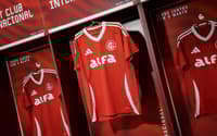 Camisa do Internacional com patrocínio da Alfa