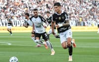 Joaquín Correa durante partida entre Corinthians e Botafogo pelo Brasileirão
