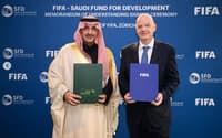 Presidente da Fifa, Gianni Infantino, assinou memorando de entendimento com o Fundo Saudita