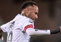 Samuel Xavier marca Neymar em duelo entre Fluminense x Santos no Maracanã
