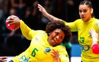 A armadora Mari Fernandes foi um dos destaques do Brasil na partida contra a Tchéquia