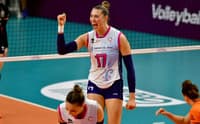 Antropova comemora ponto durante a partida contra o Osasco no Mundial