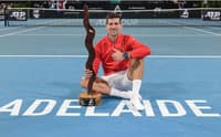 O sérvio Novak Djokovic vai buscar o terceiro título em Adelaide (AFP)