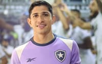 Savarino em sua reapresentação ao Botafogo (Foto: Vítor Silva/Botafogo)