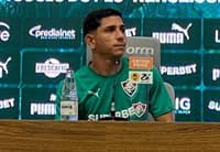 Savarino em coletiva pelo Fluminense (Foto: Pedro Brandão/ Lance!)