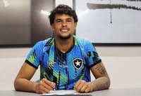 Bruno Samudio tem brilhado na base do Botafogo (Foto: Divulgação/Botafogo)