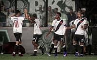 Jogadores do Vasco comemoram gol contra o Palmeiras (Foto: Thiego Mattos/Pera Photo Press)