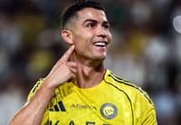 Cristiano Ronaldo comemorando o segundo gol marcado (Foto: Fayez Nureldine/AFP)