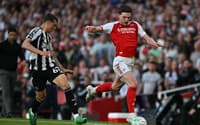 Declan Rice em ação no duelo entre Arsenal x Newcastle, na Premier League (Foto: Glynk Kirk/AFP)