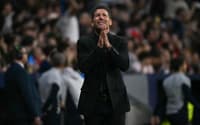 Diego Simeone durante o jogo entre Atlético de Madrid x Arsenal, pela Champions League