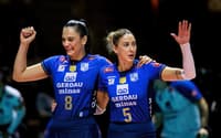 Julia Kudiess e Pri Daroit na final da Superliga 25/26 (Foto: Orlando Bento/MTC.)