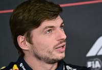 Max Verstappen, participa de coletiva no primeiro dia do segundo teste de pré-temporada da Fórmula 1 no Circuito Internacional do Bahrein, em Sakhir, em 18 de fevereiro de 2026 (Foto: Giuseppe Cacace/AFP)