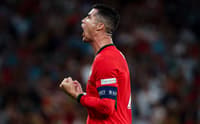 Cristiano Ronaldo defendendo Portugal contra Escócia na Liga das Nações 2024.