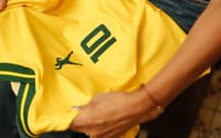 Athleta e Pelé lançam coleção inédita