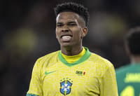 Estêvão pode estar fora da Copa do Mundo após lesão sofrida na coxa (Foto: Ricardo Nogueira/Sports Press Photo/Fotoarena/Folhapress)