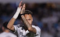 Neymar Jr jogador do Santos durante aquecimento com a equipe santista