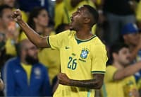 Rayan celebra seu primeiro gol pela Seleção Brasileira