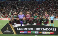 Fluminense perfilado contra o La Guaira