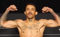 Carlos Prates em pesagem do UFC Perth (Foto: Reprodução/Instagram/UFC Brasil)