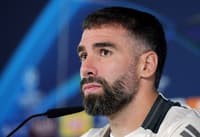 Carvajal é capitão do Real Madrid e concorre a prêmio de melhor do mundo