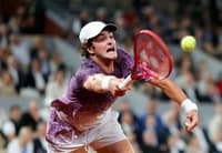 João Fonseca na partida contra Jakub Mensik em Roland Garros