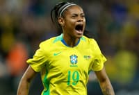 Tainá Maranhão celebra o gol do Brasil contra os Estados Unidos