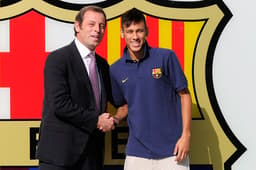 Neymar e Sandro Rosell (Foto: Josep Lago /AFP)