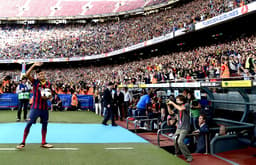 Apresentação de Neymar no Barcelona (Foto: Lluis Gene/AFP)