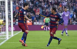 Suárez vem se entendendo muito bem com Neymar (Foto: Josep Lago / AFP)